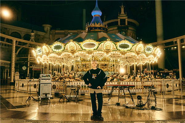 BAEKHYUN单曲《游乐园 (Amusement Park)》预告照 2.jpg